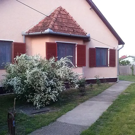 Ildiko Vendeghaz Holiday home Hajduszoboszlo
